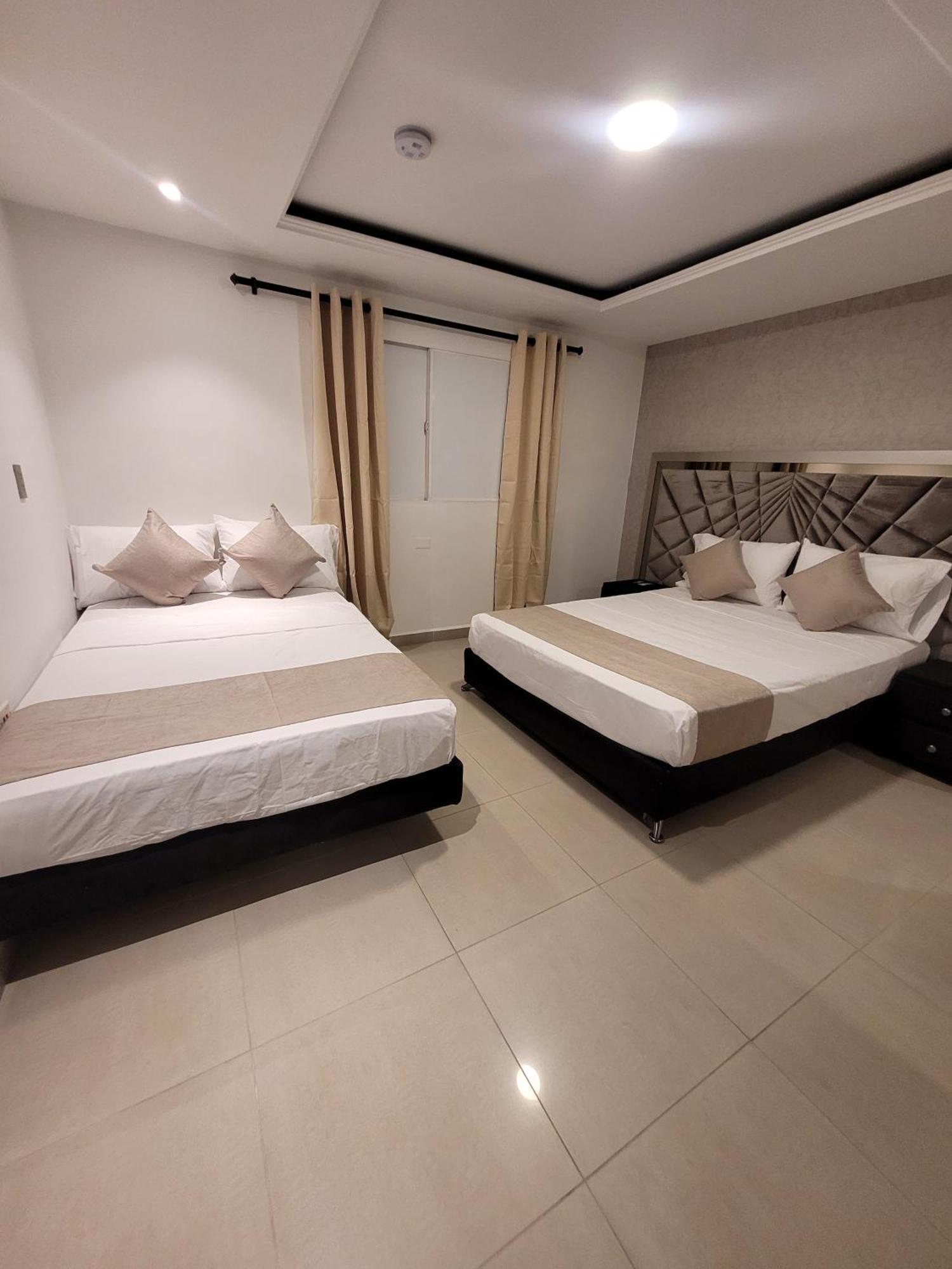 Hotel Med 33 เมเดยิน ภายนอก รูปภาพ